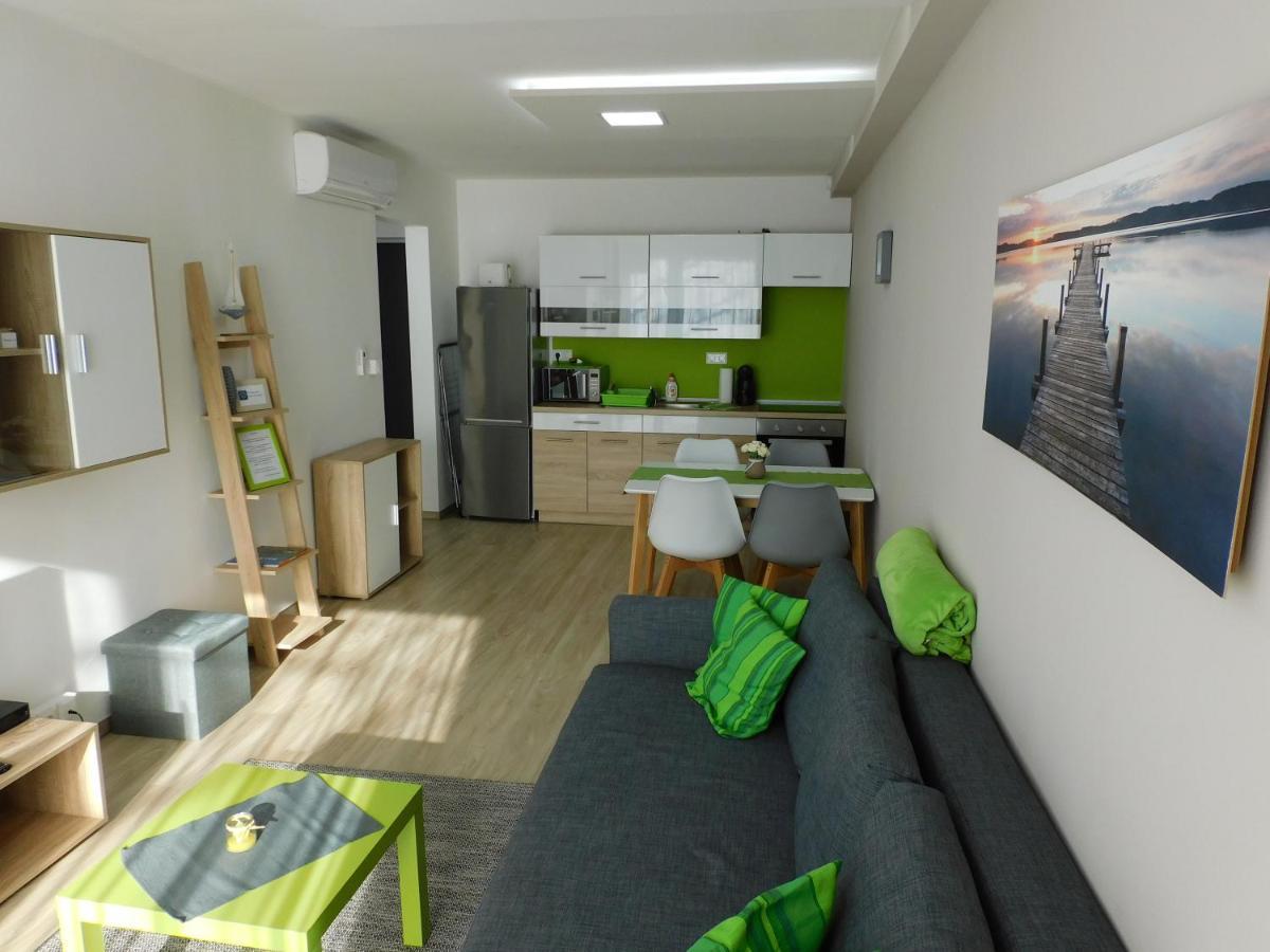 Katamaran Apartment Siofok Luaran gambar