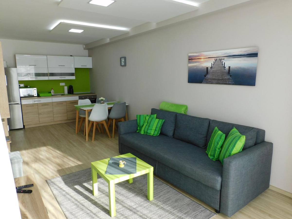 Katamaran Apartment Siofok Luaran gambar