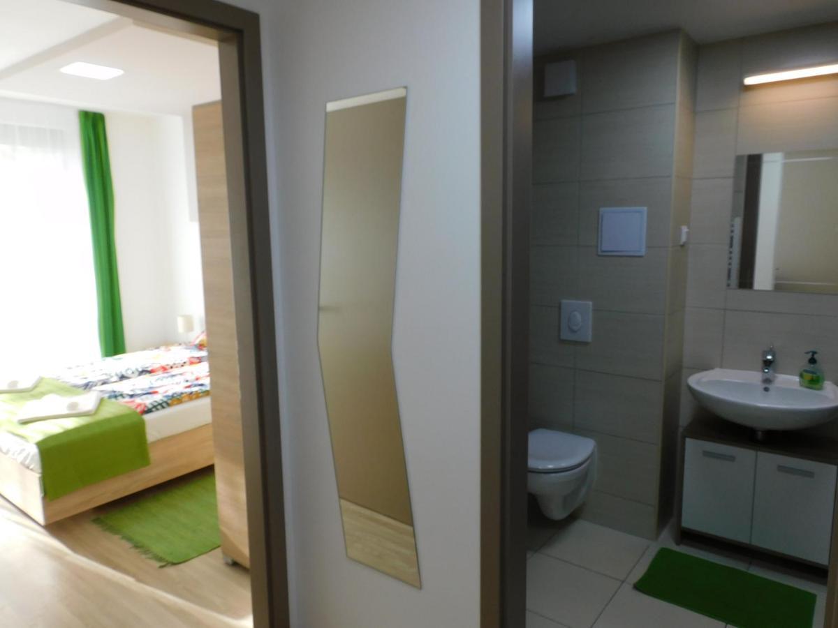 Katamaran Apartment Siofok Luaran gambar