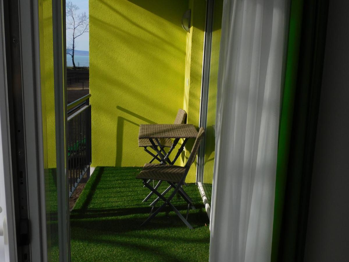 Katamaran Apartment Siofok Luaran gambar