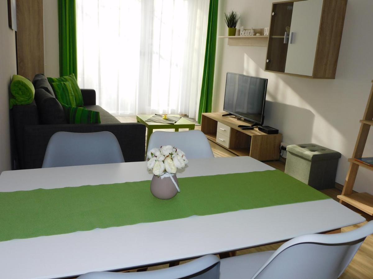 Katamaran Apartment Siofok Luaran gambar